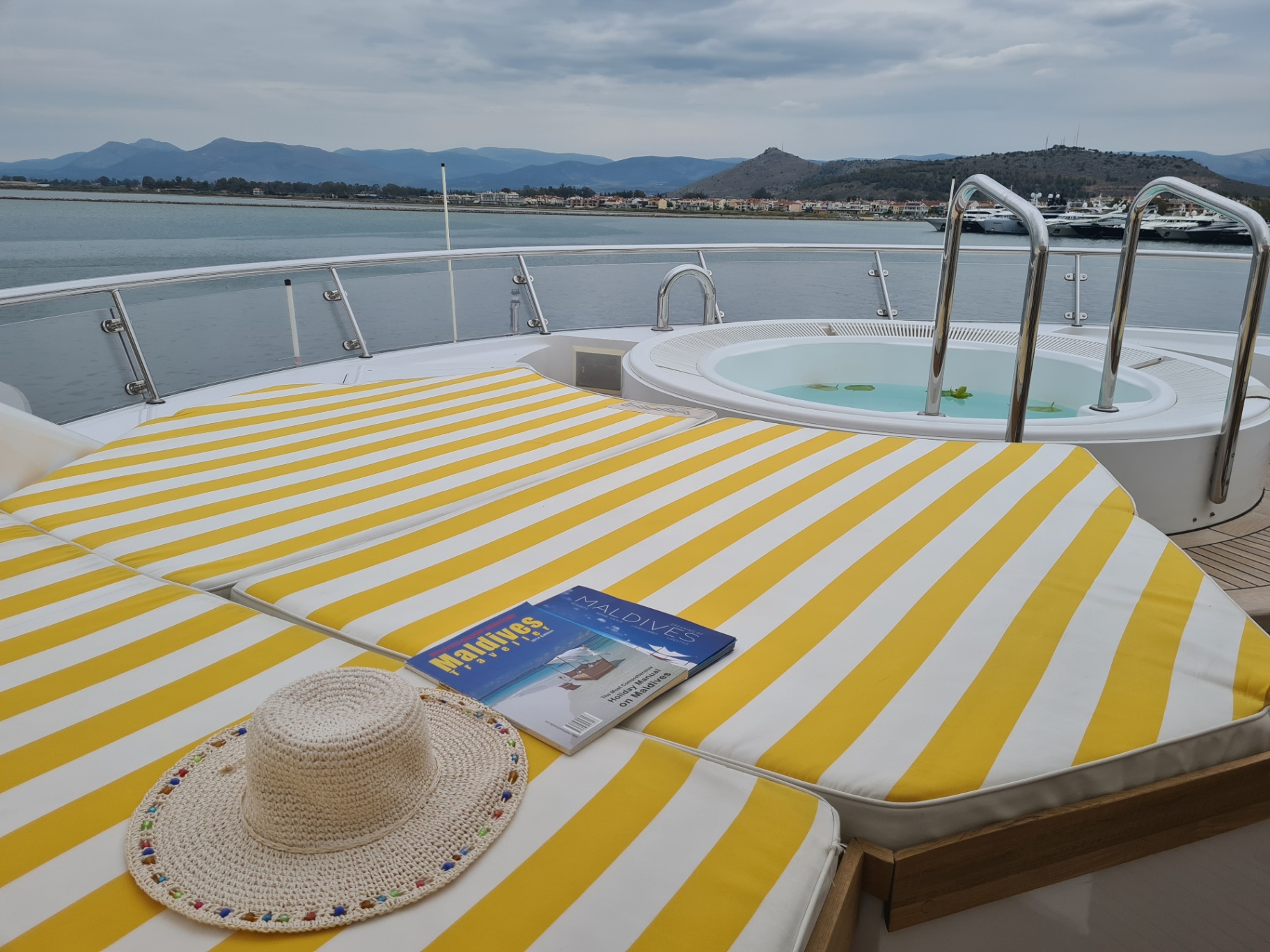 SVG Yachting Instagram tile 5