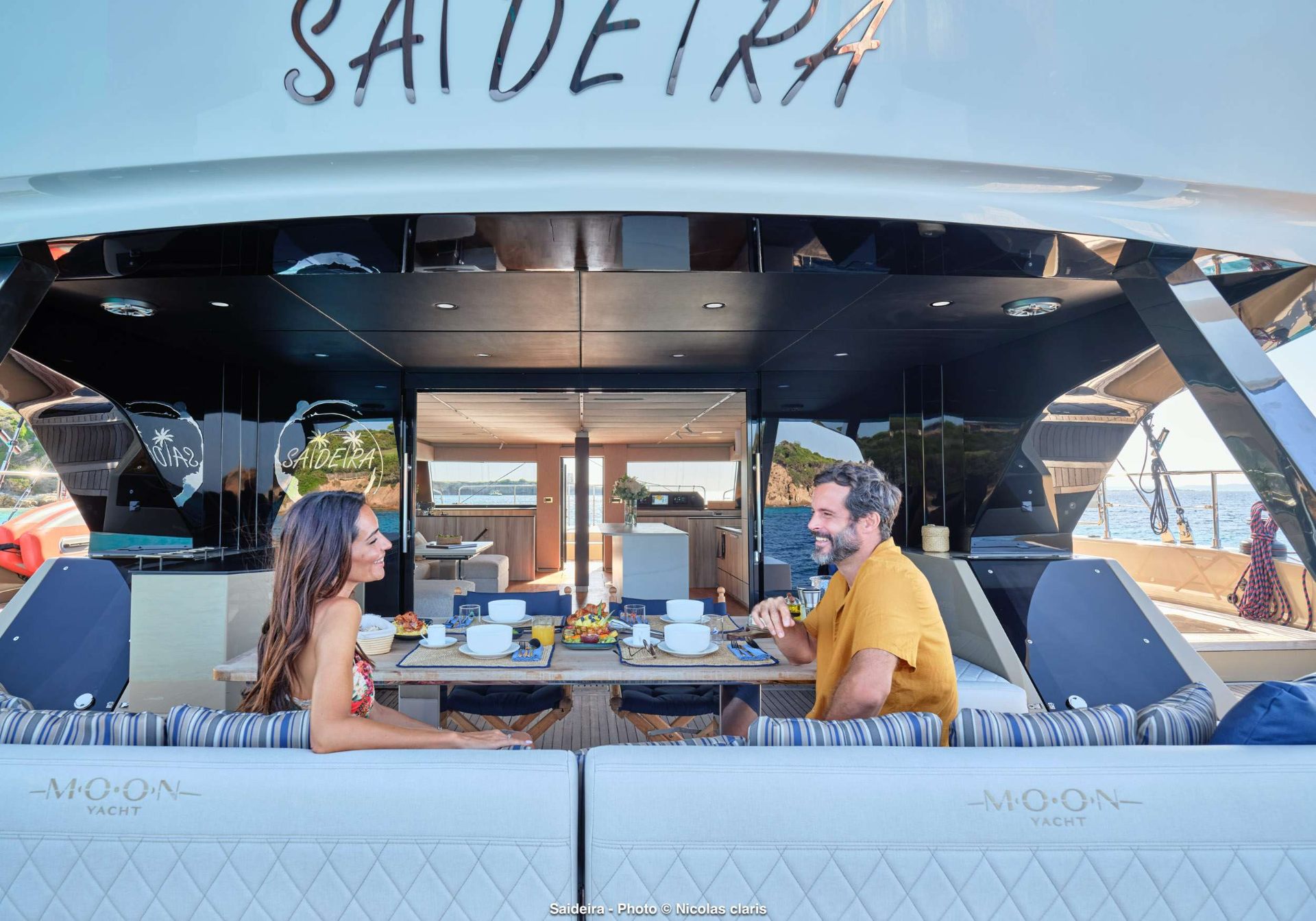Anniversaries aboard a Grenadines charter yacht Anniversaries — special-occasion yacht charter in St Vincent & The Grenadines